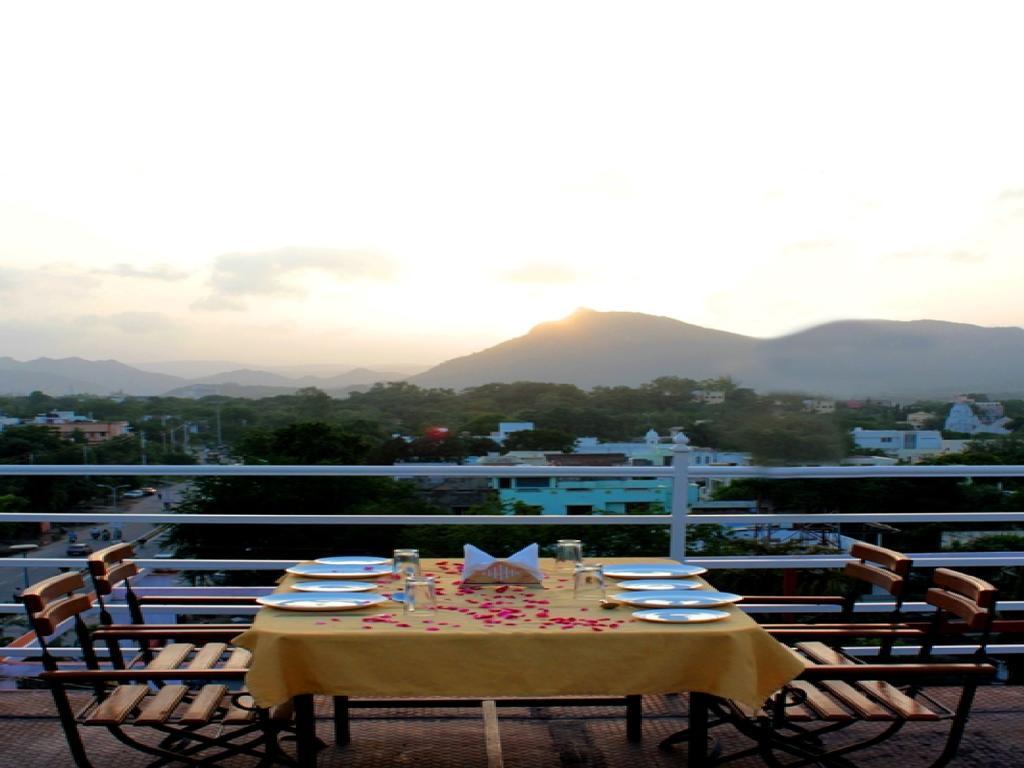 Hotel Mahima Palace Udaipur Exterior foto